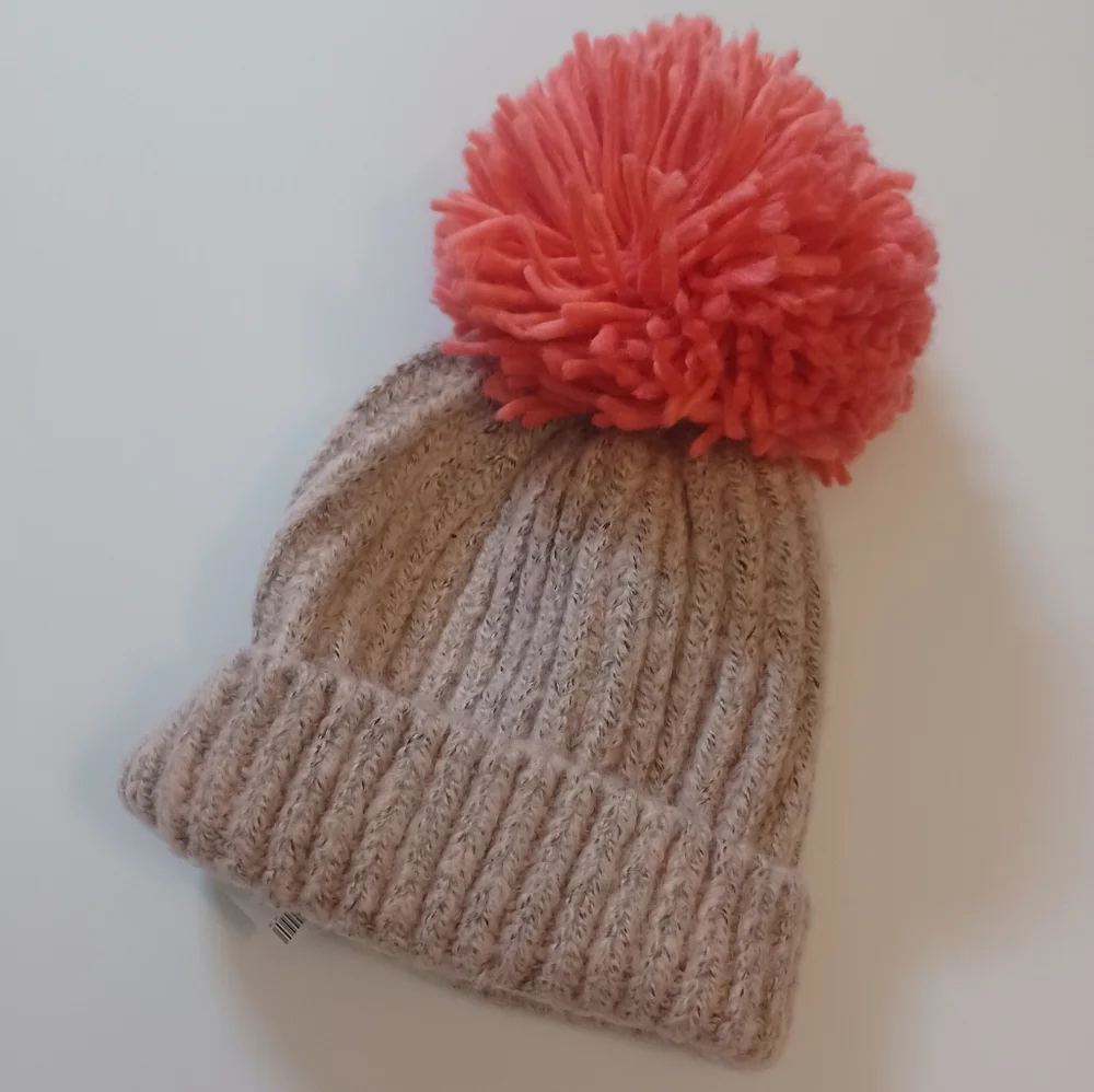 NWT Maurices Pink Knit Pom Beanie with Coral Pom